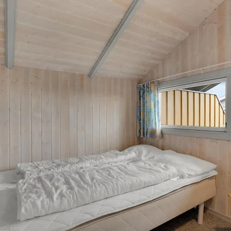 3 Bedroom Cozy In *